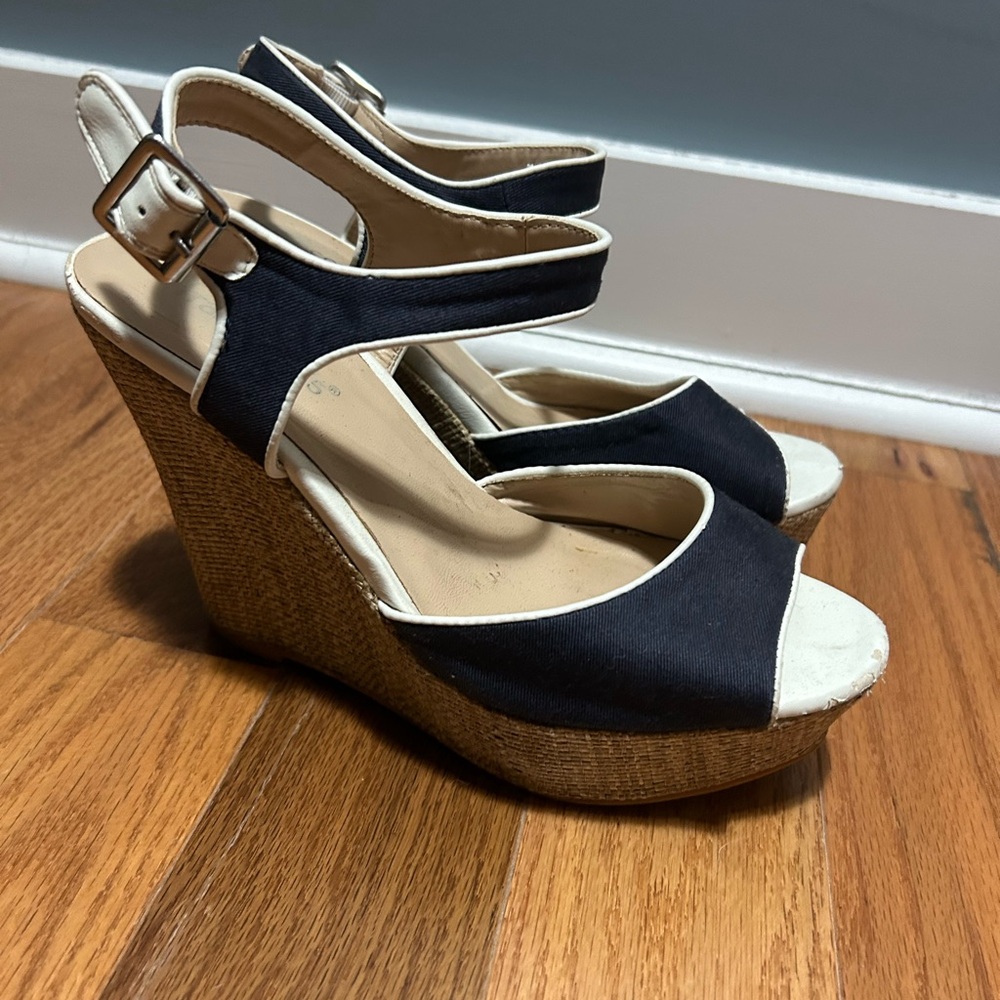 Francesca's Collections Black and Cream Wedge Sandals
